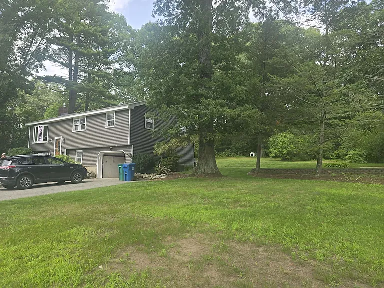 9 Putney Cir #B — Photo 20