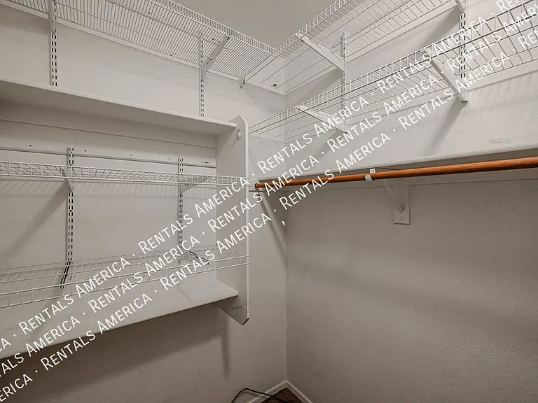 3481 E Vernon St — Photo 21