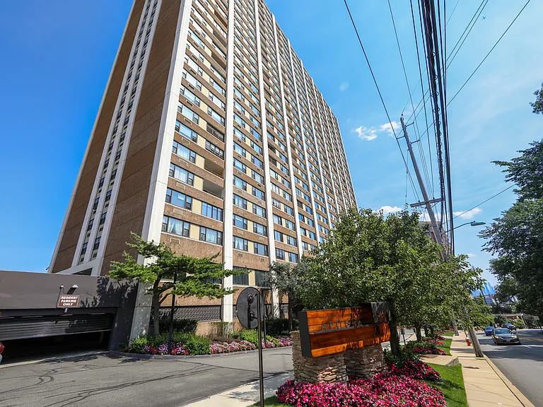 250 Gorge Rd #29E — Photo 42