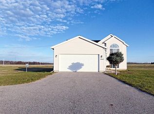 9944 Young Ave NE, Rockford, MI