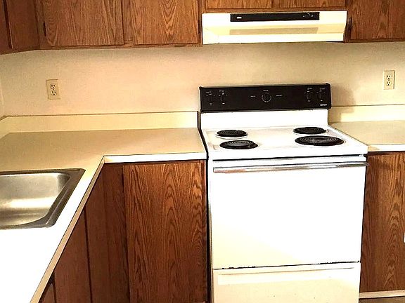 5th image of 8606 23rd Avenue Northeastunit #1