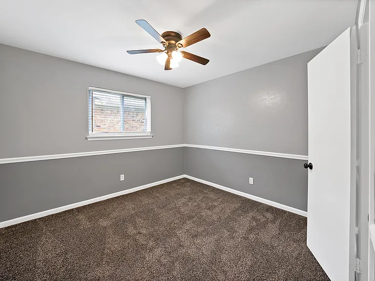 1103 Wildwood Dr — Photo 9