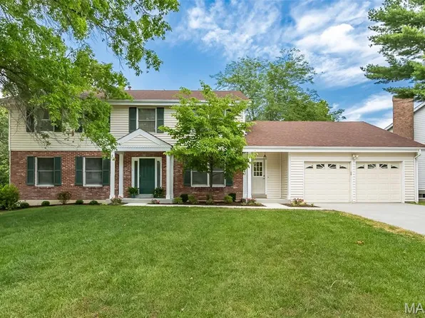 2056 Meadowbrook Way Dr, Chesterfield, MO 63017