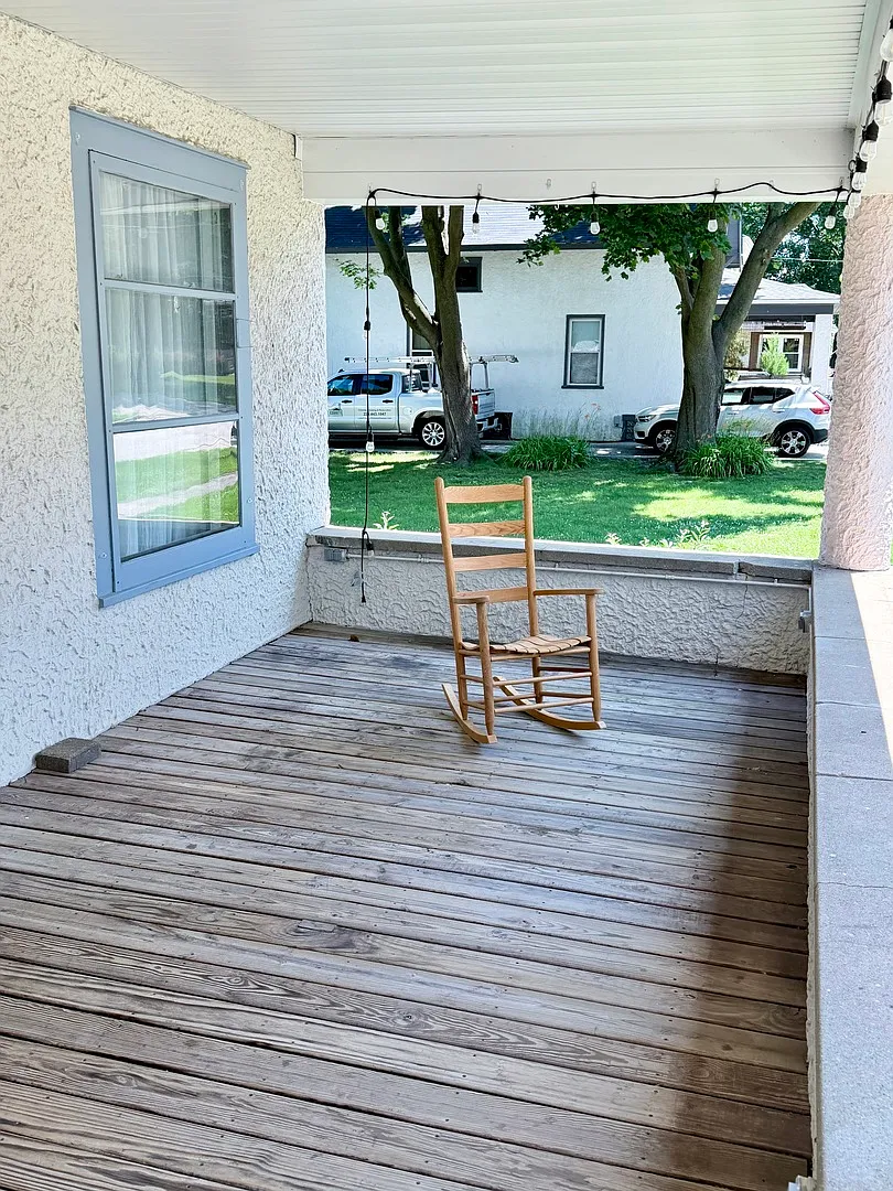 3 bed, 1.5 bath, 1248 sqft, $3,500 — Photo 3