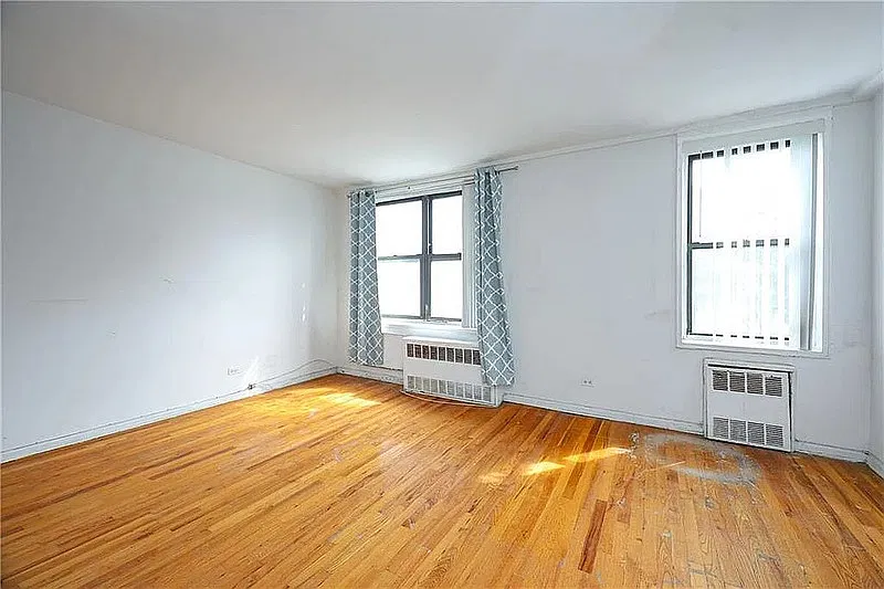 2121 Shore Pkwy — Photo 4