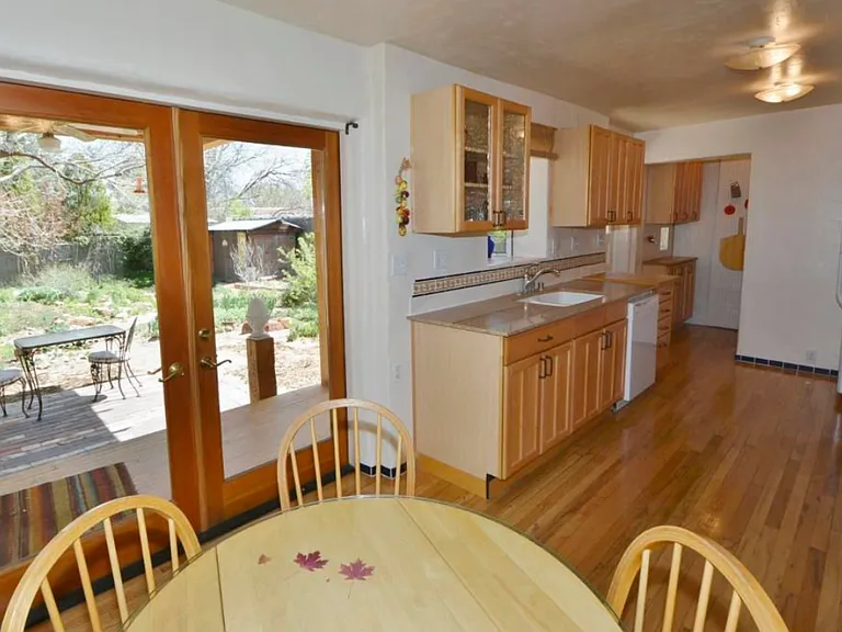 1028 Quincy St SE #A — Photo 6