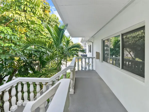 1145 101st St APT 3, Bay Harbor Islands, FL 33154