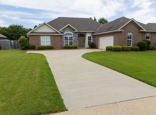9541 Lochworth Ct, Pike Road, AL 36064