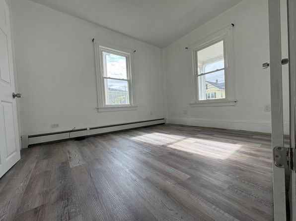 86 Florence St #86, Manchester, CT 06040