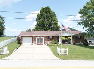 778 Cedar Grove Rd, Irvine, KY 40336