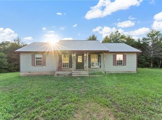 408 Madison St #6092, Huntsville, AR 72740