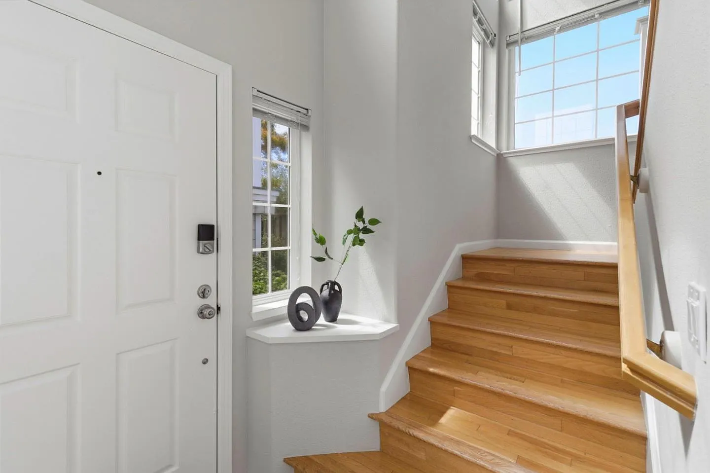 1 bed, 939 sqft, $3,500 — Photo 3