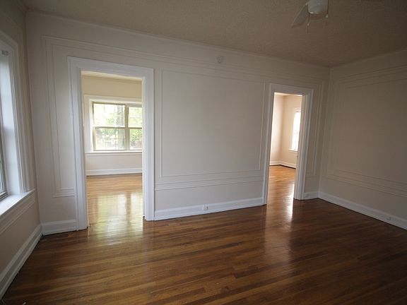 3rd image of 3726 N Meridian St APT 02