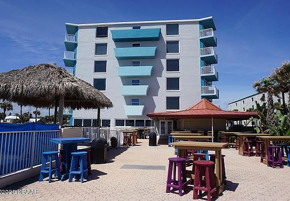 5th image of 313 S Atlantic Ave #619