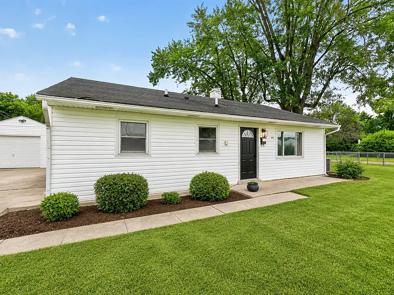279 Little Flower Ln — Photo 2