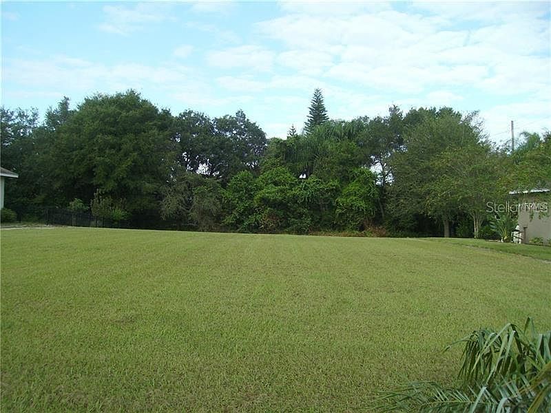 2nd image of 1806 Woodpointe Dr