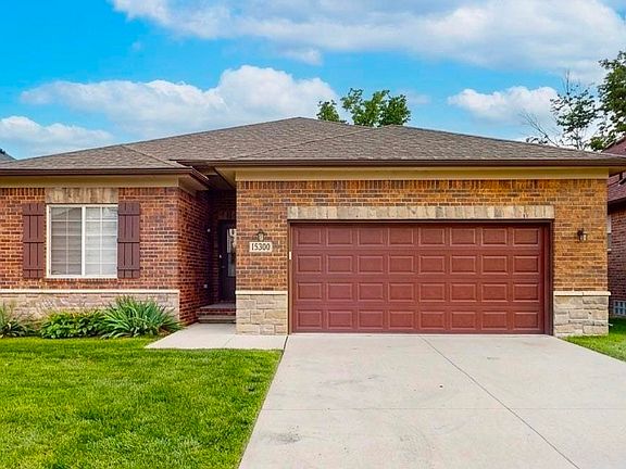 2nd image of 15300 Eton Pointe Dr