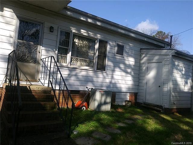 2nd image of 1710 Jennings St #1