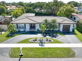 9640 SW 17th St, Miami, FL 33165