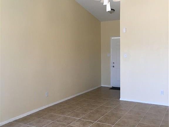 3rd image of 9302 Nottingham Dr