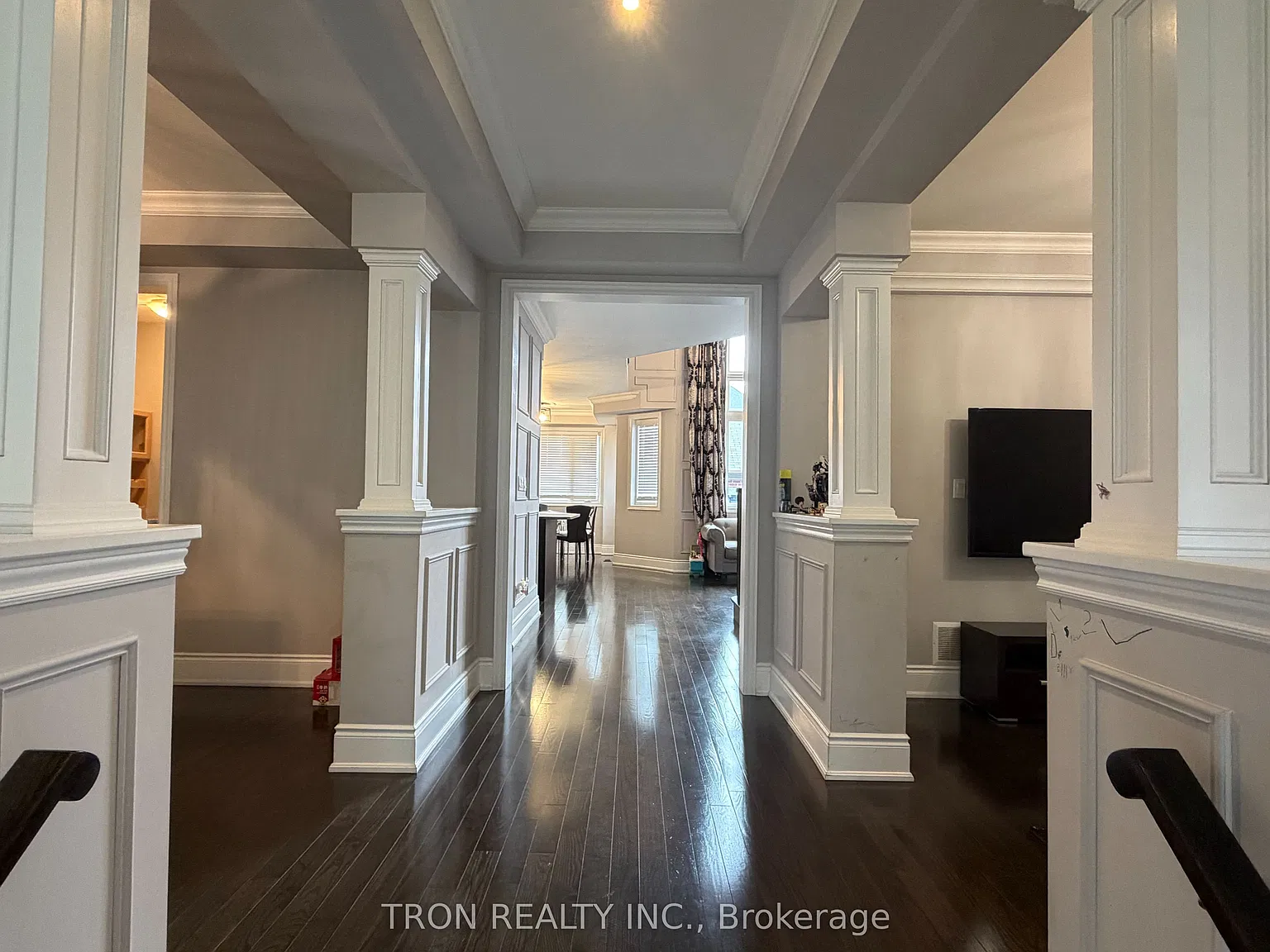 4 bed, $5,000 — Photo 2