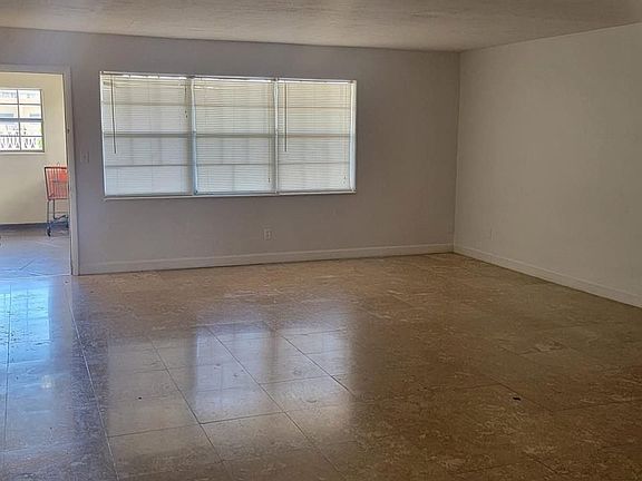 2nd image of 1855 NE 121st St APT 27