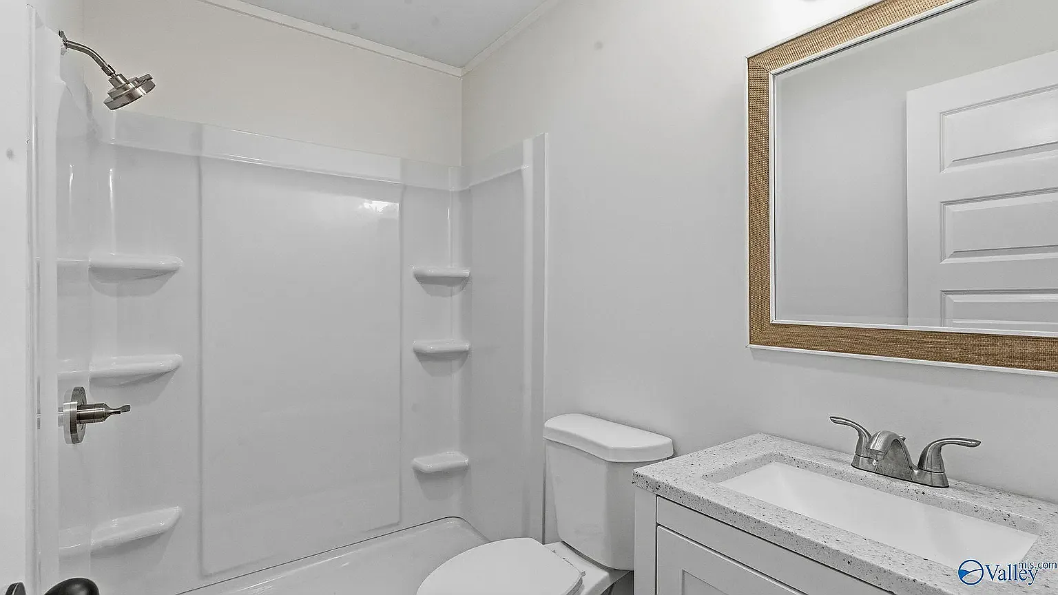 4 bed, 1429 sqft, $1,900 — Photo 4