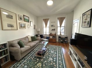 1140 N Winchester Ave #2R, Chicago, IL 60622