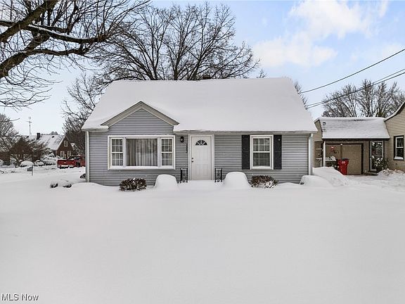 2nd image of 3002 Joseph Pl NW