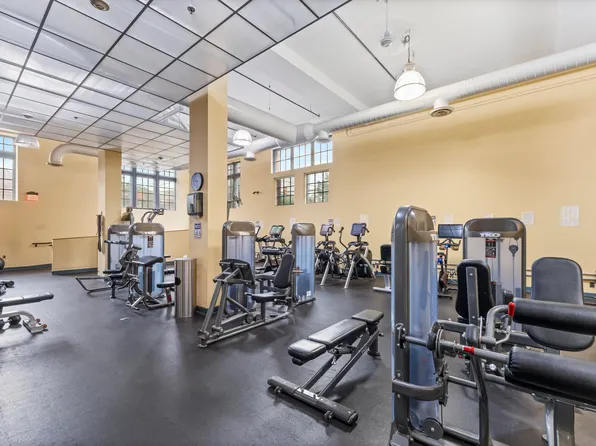 187 Wayne Street image 17 of 27