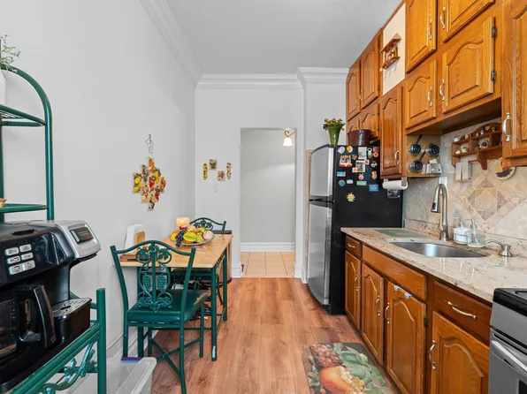 9031 Ft Hamilton Parkway image 8 of 13