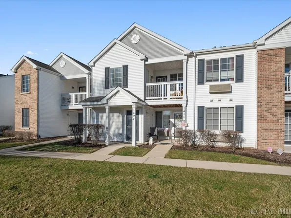 1427 McClure Rd #1427, Aurora, IL 60505