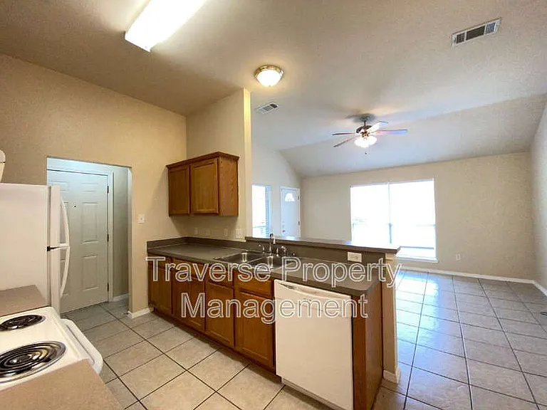1709 Novella Ct — Photo 8