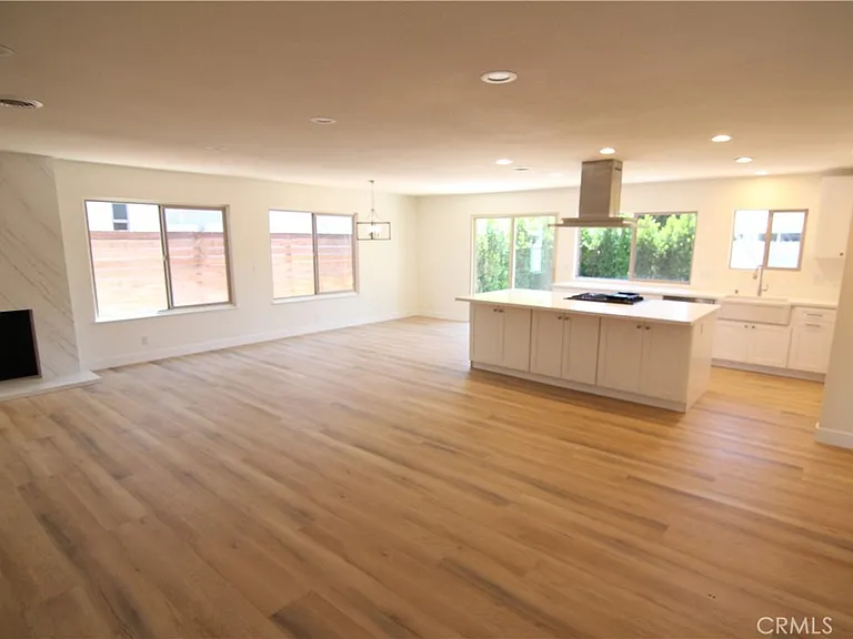 3157 Cork Ln — Photo 5