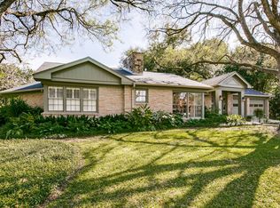 512 Canterbury Hill St, Terrell Hills, TX 78209