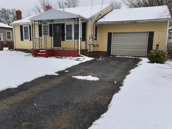 1010 Coolidge Ave, Pekin, IL 61554