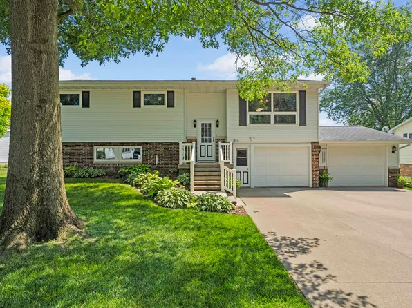 1816 Smith St, New Vienna, IA 52065