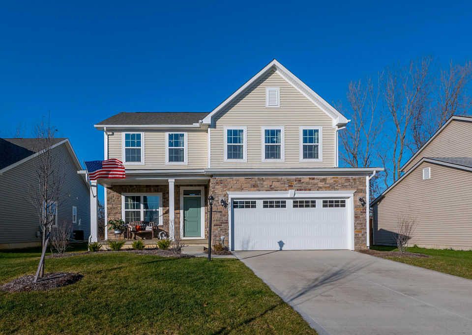 1st image of 831 Wallace Dr