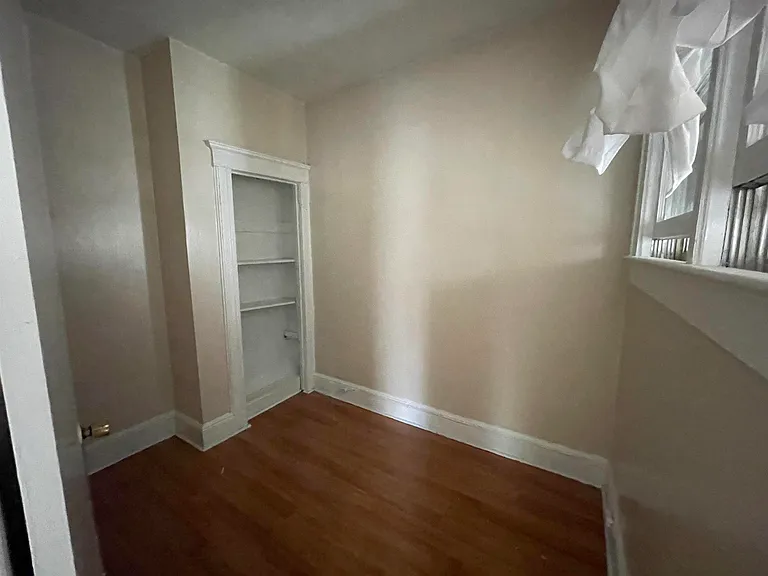 297 Fulton Ave — Photo 12