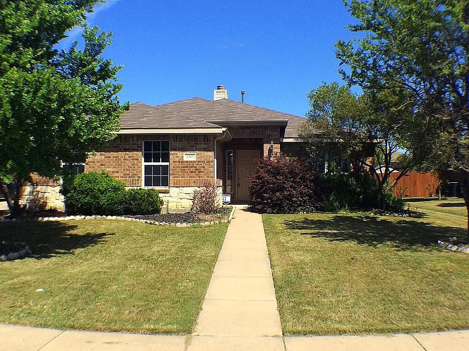 2313 Belmont Park Dr