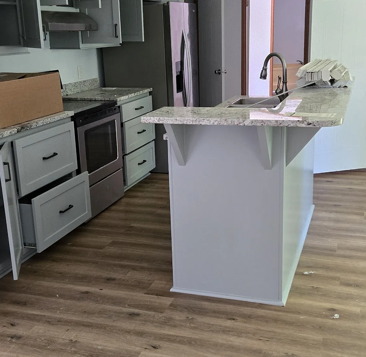 3 bed, 1280 sqft, $1,300 — Photo 3