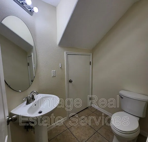 10932 Keys Gate — Photo 11