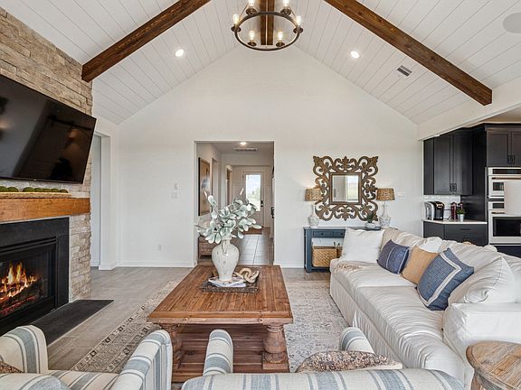 Great room with soaring vaulted ceiling