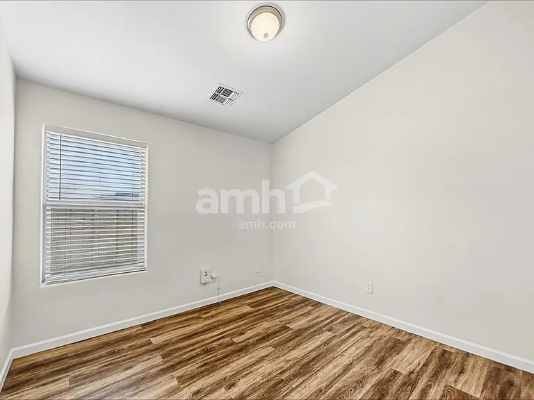 35042 N Aubrac Cir — Photo 13