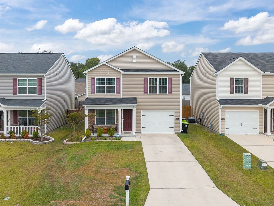 1st image of 107 Walton Dr