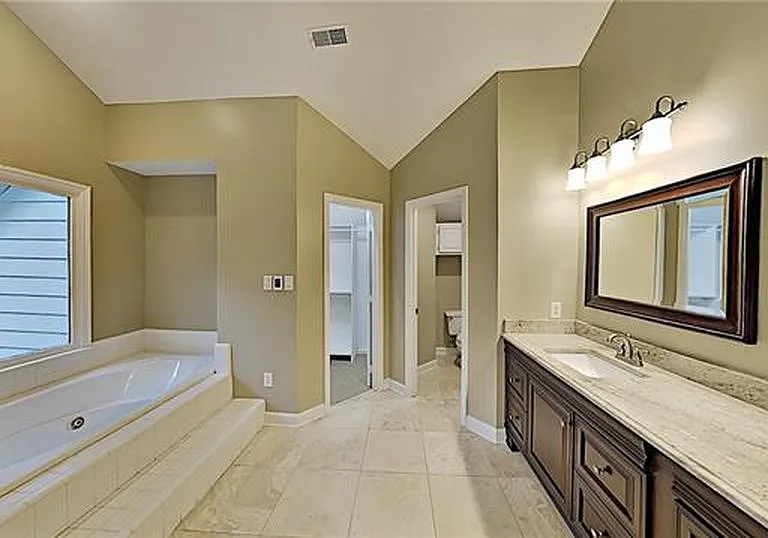 Stream Ridge Dr — Photo 12