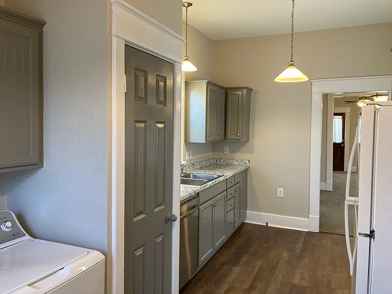 317 E Patti Page Blvd — Photo 24