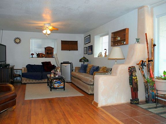 4th image of 43 Grace St