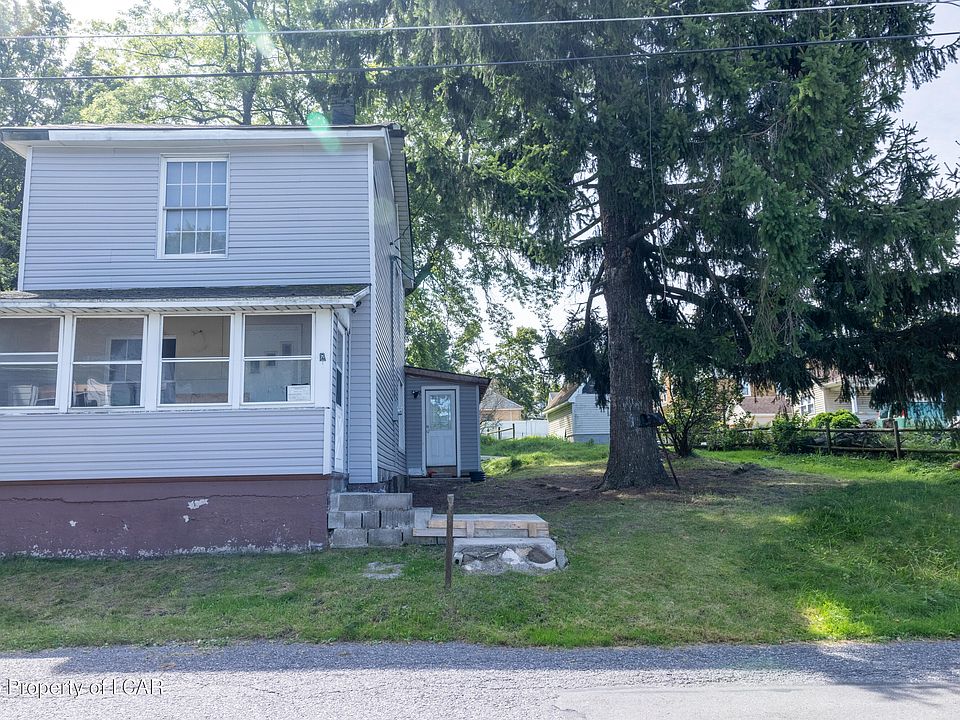 1st image of 10 Church St