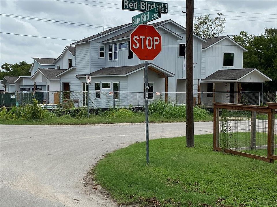 2nd image of 202 Red Bird Ln
